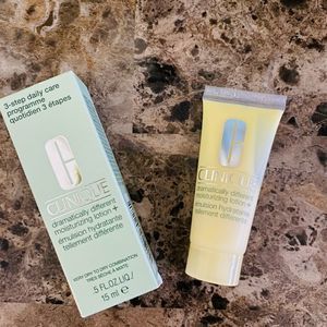 Clinique Dramatically Different Moisturizing Lotion 0.5 fl oz/15ml Travel Size